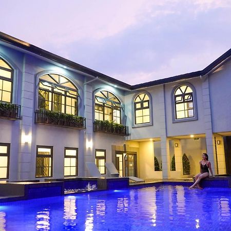 טגאיטאי The Grandmaster Hotel מראה חיצוני תמונה