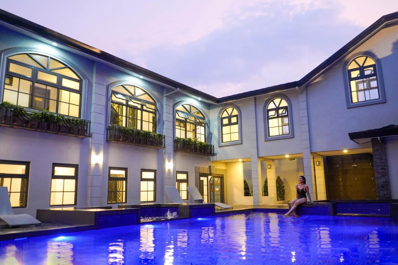 טגאיטאי The Grandmaster Hotel מראה חיצוני תמונה