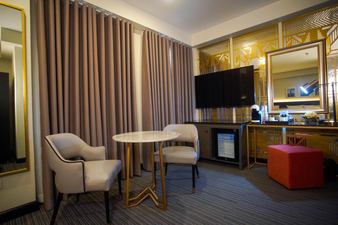 טגאיטאי The Grandmaster Hotel מראה חיצוני תמונה